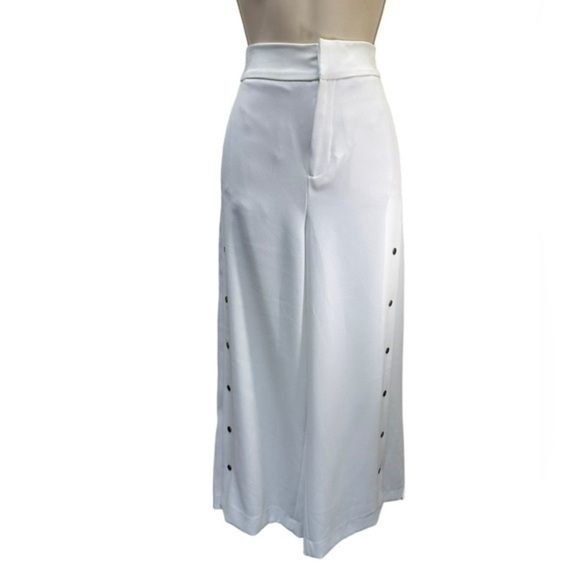 ZARA Crop White flared Wide leg Side buttons pants - Picture 1 of 7
